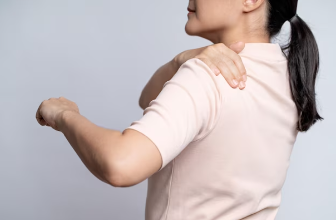 Shoulder Impingement Syndrome - Woman